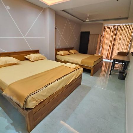 Hotel Sri Abirami Mahal Tiruvannāmalai Esterno foto