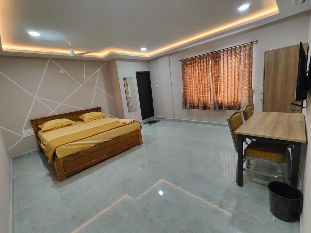 Hotel Sri Abirami Mahal Tiruvannāmalai Esterno foto